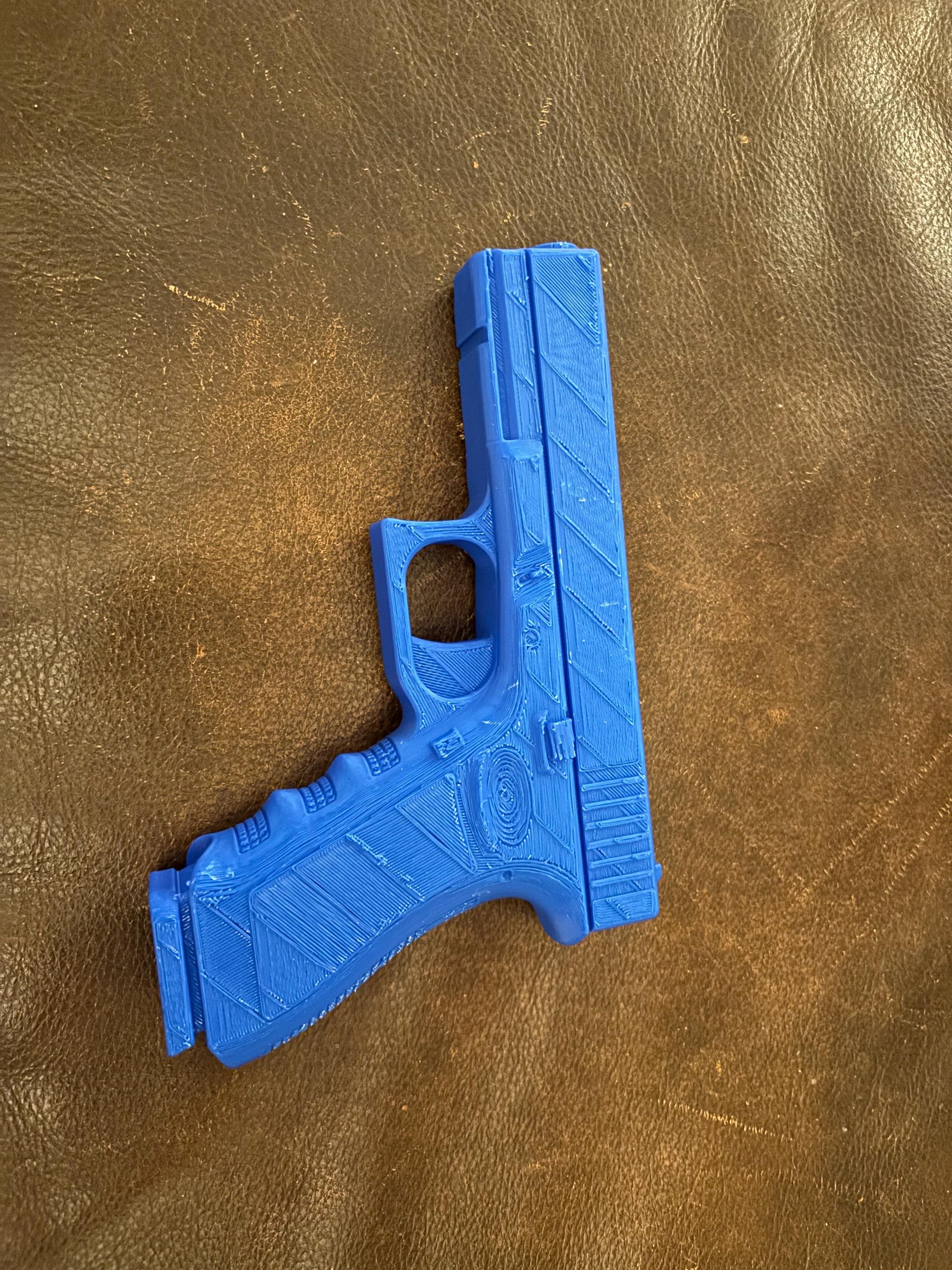 Glock 19 Gen 3 9mm 1:1 model/replica pistol for leather holster making