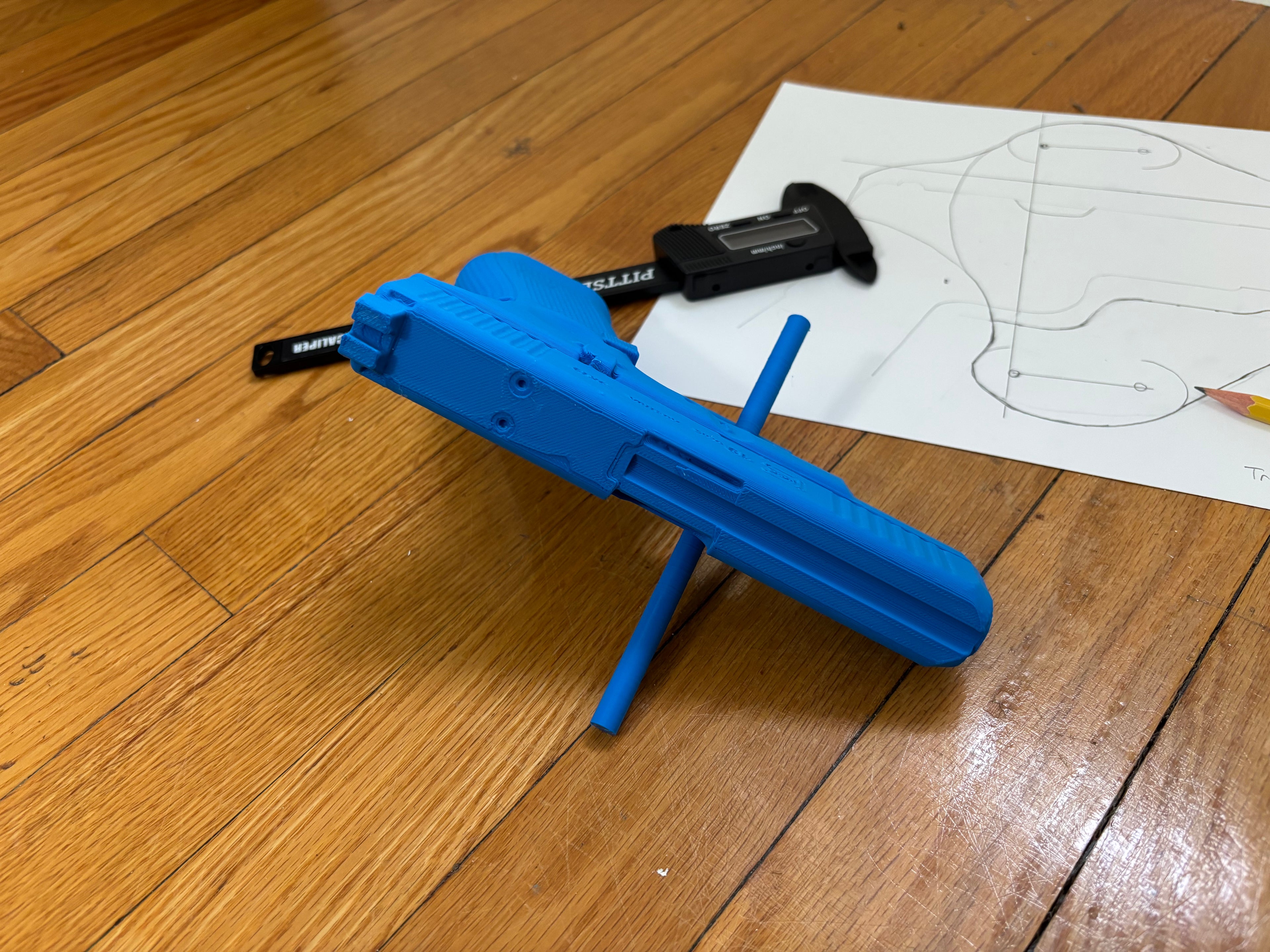 Glock 19 Gen 5 9mm 1:1 model/replica pistol with sight channel and sight channel tool for leather holster making