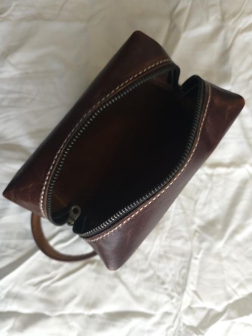 Small Leather Dopp Kit